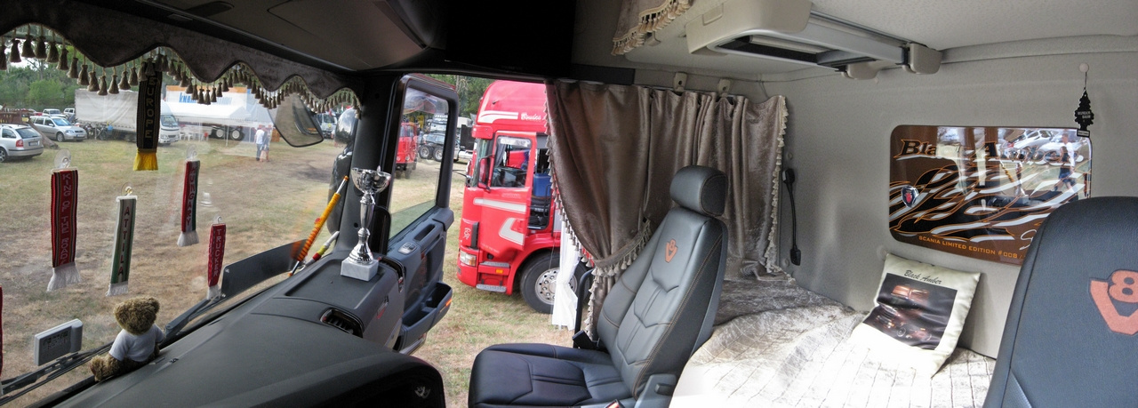 Scania R500 V8 Topline "Black Amber"