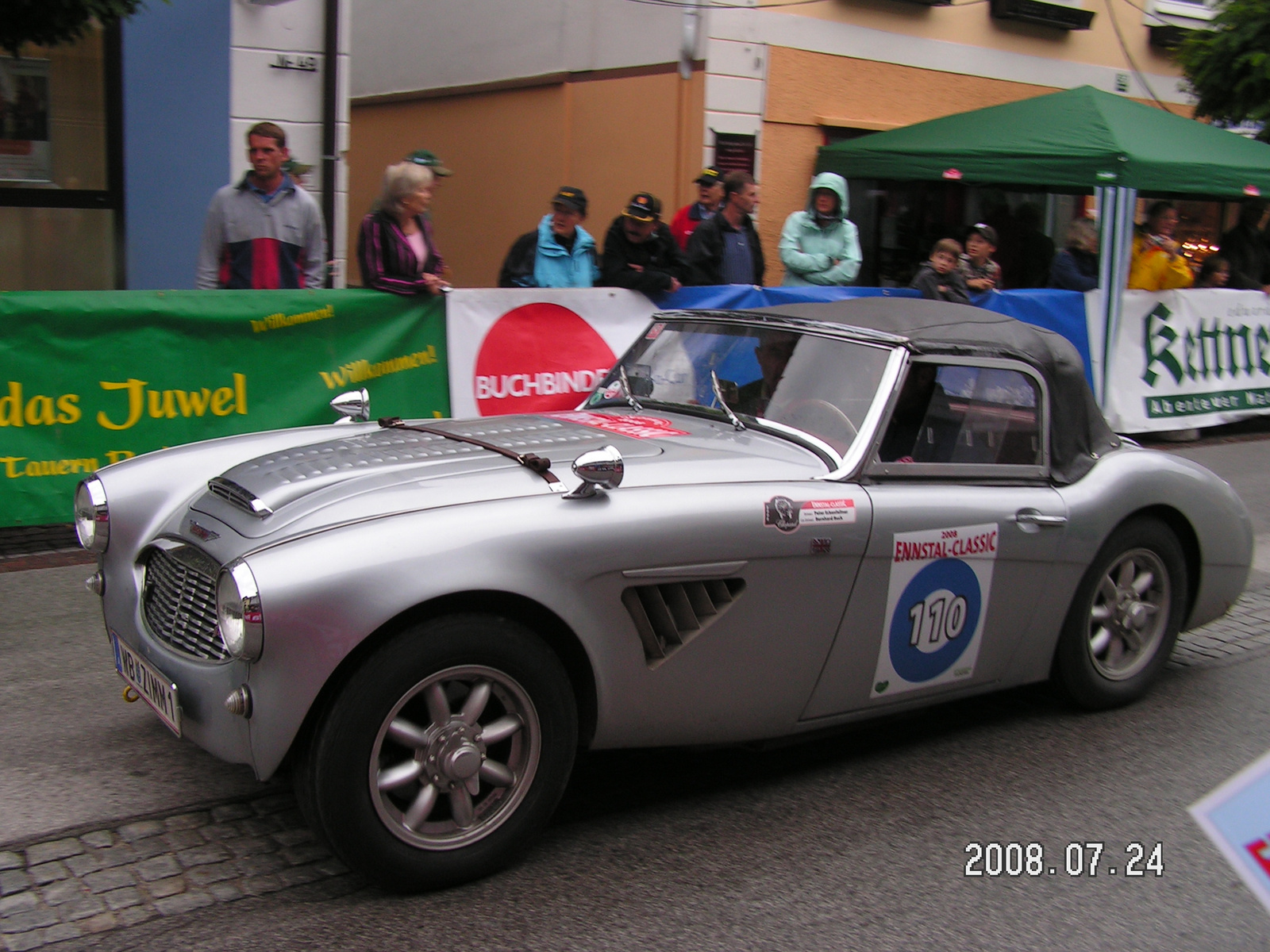 Aston Martin DB 4