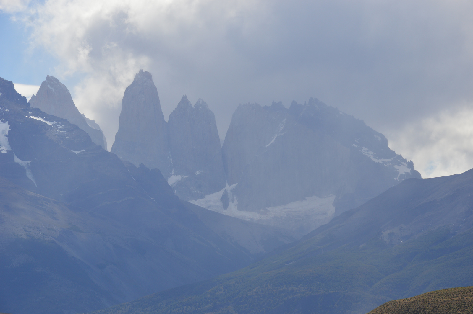 Torres del Paine a 3 torony nagyítva