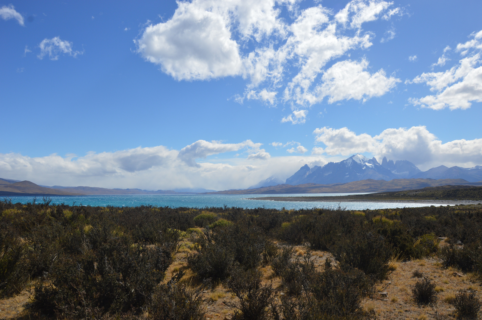 Torres del Paine és a Lago Sarmiento