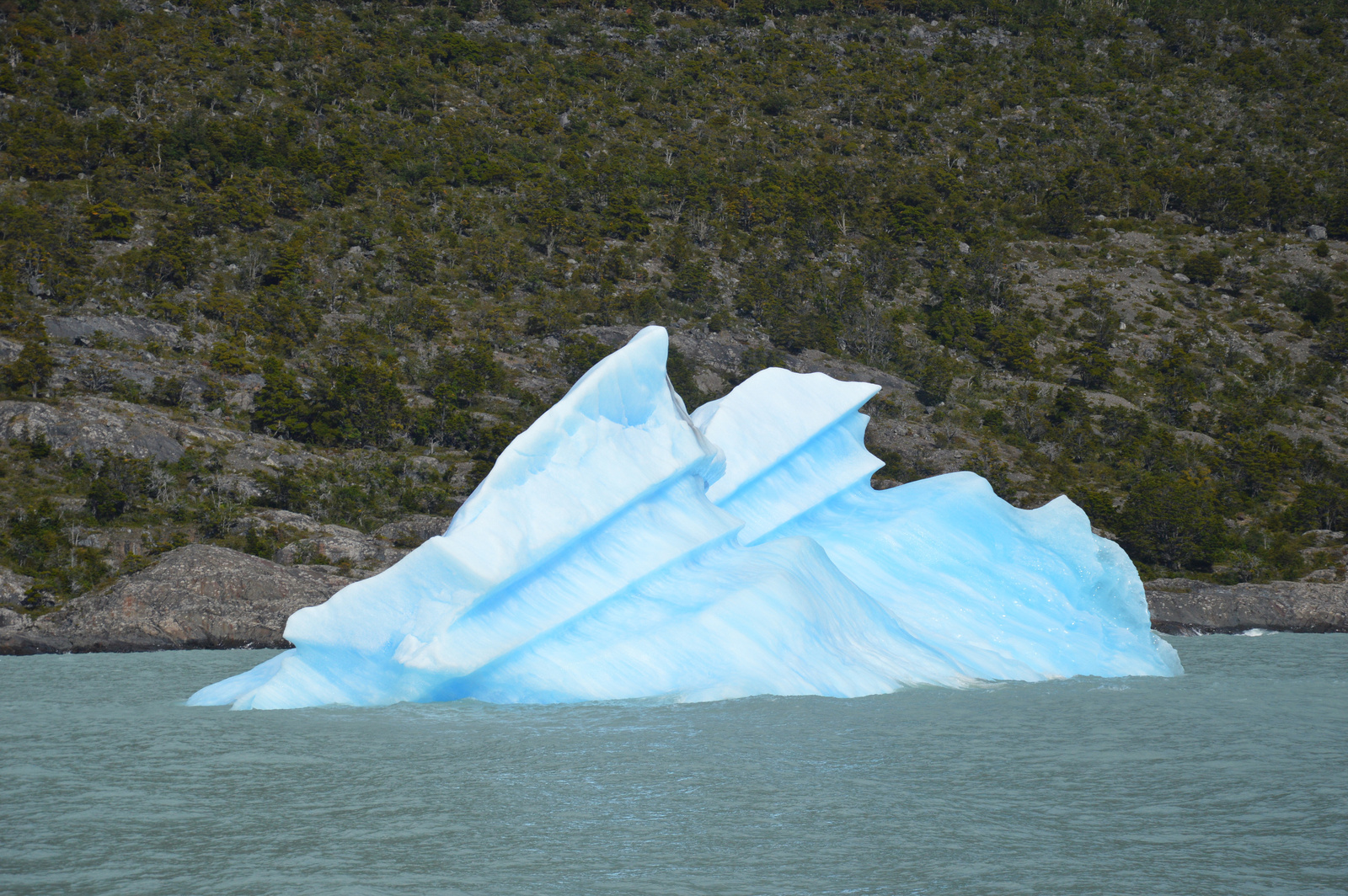 Lago Argentino Második jéghegy