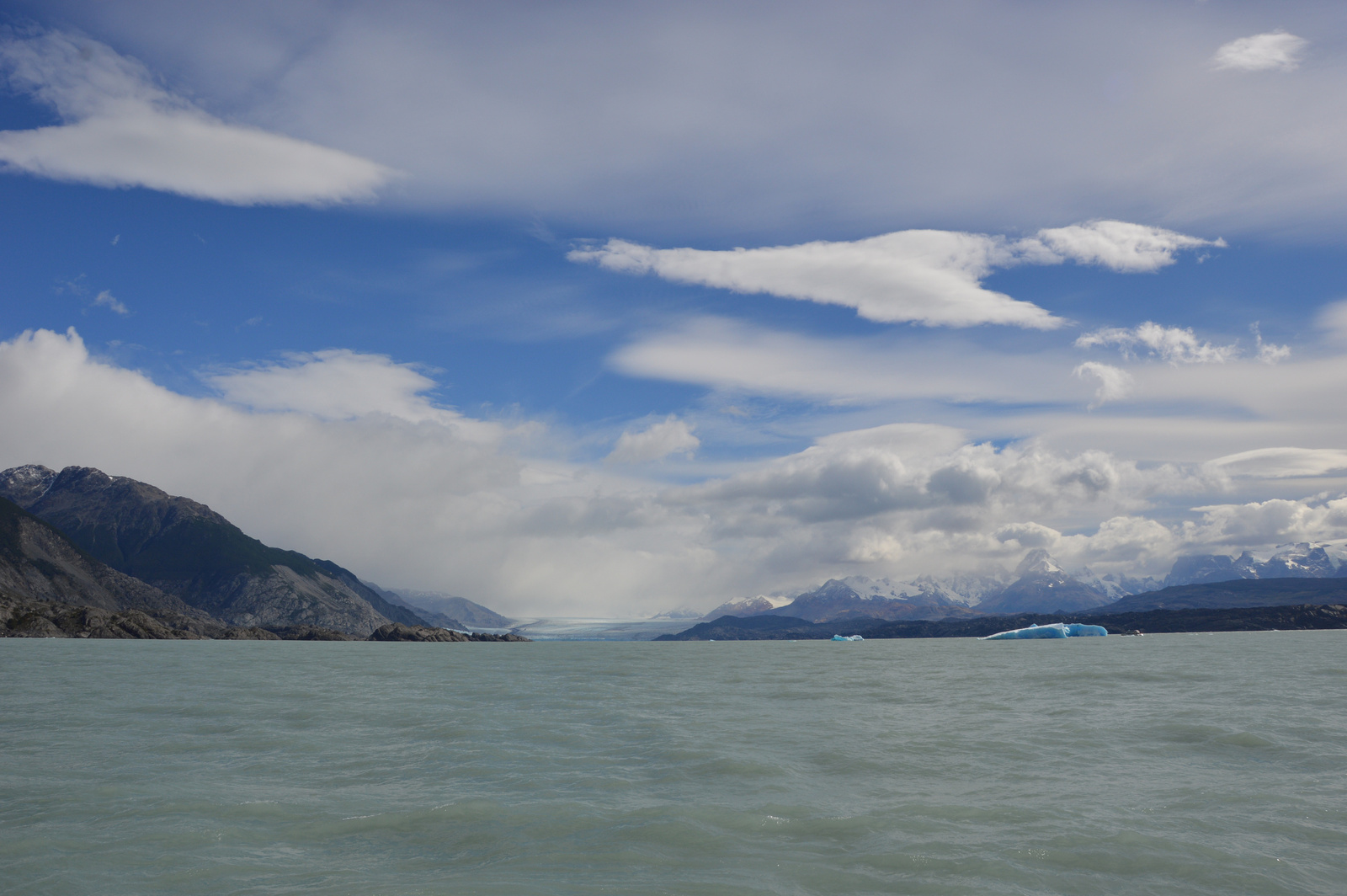 Lago Argentino Upsala-gleccser és környék