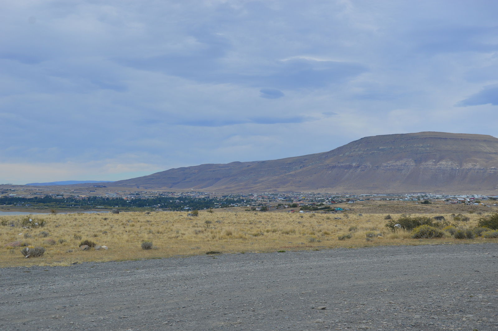 El Calafate egy közeli dombról