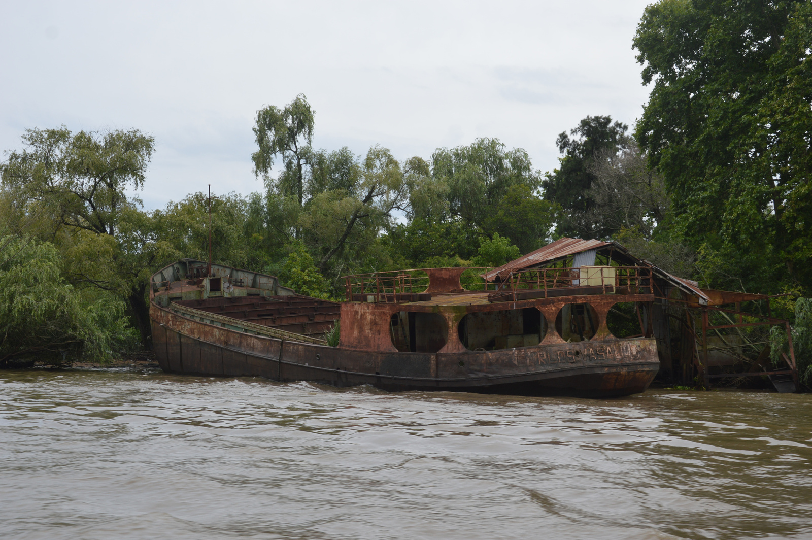 Buenos Aires Tigre szigetvilág Egy hajóroncs