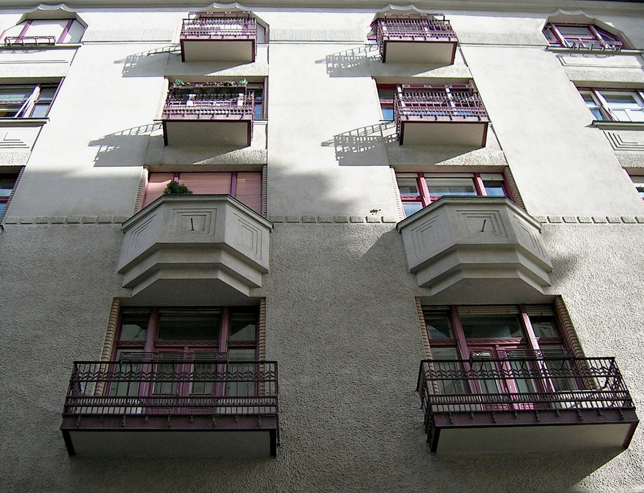 Sörház utcai erkélyek