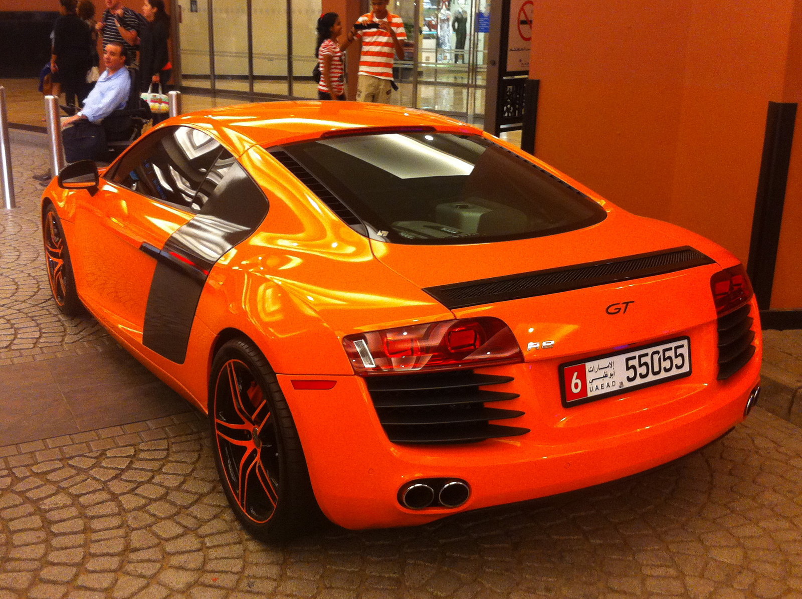 Audi R8 (?)