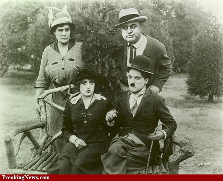 Charlie-Chaplin-and-Al-Capone-