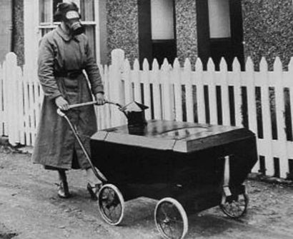 britain 1940 mother with baby carri