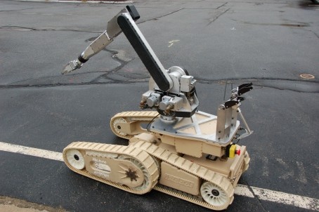 iRobot-710-Warrior-RE2-robotic-arm medium