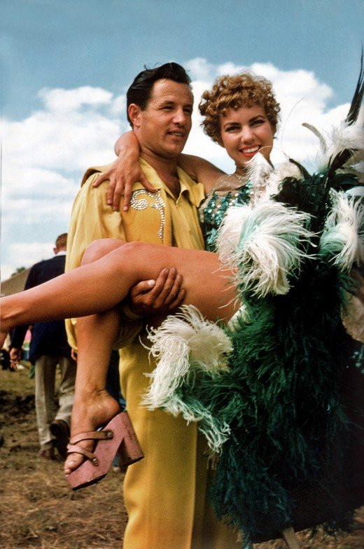 Circus-Performer-Couple-1954-520x784