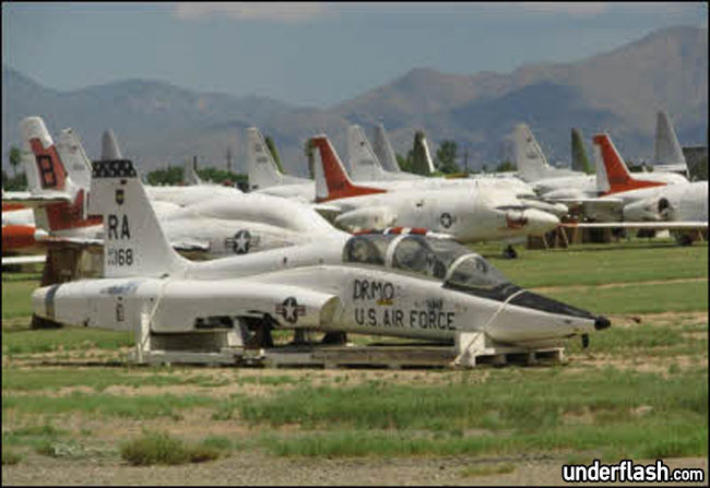 cemiterio-aviao-arizona-08