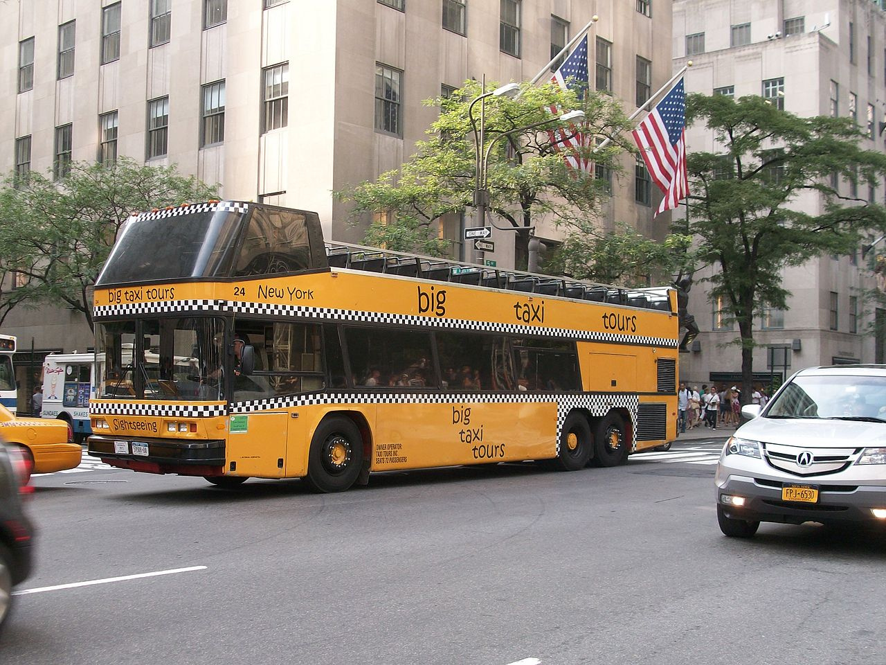 1280px-Big taxi tours New York City