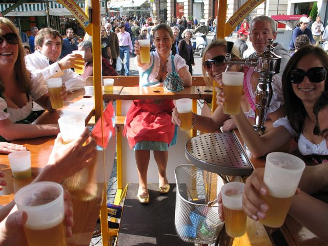 BierBikeMitTracht-003