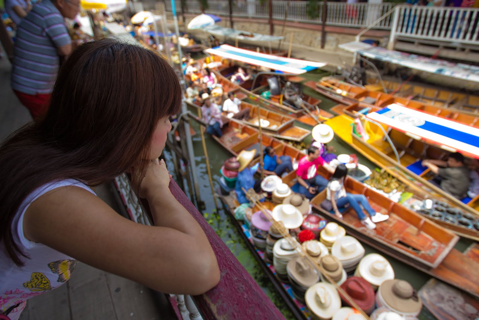 floating market Vietnam