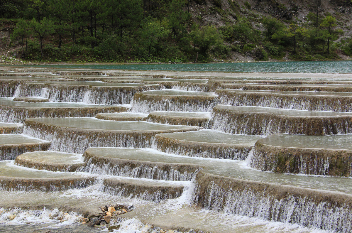 Blue Moon Valley, China