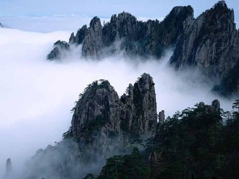 Clouds-at-mt-huashan