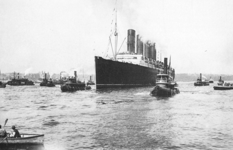 Lusitania arriving in New York 3
