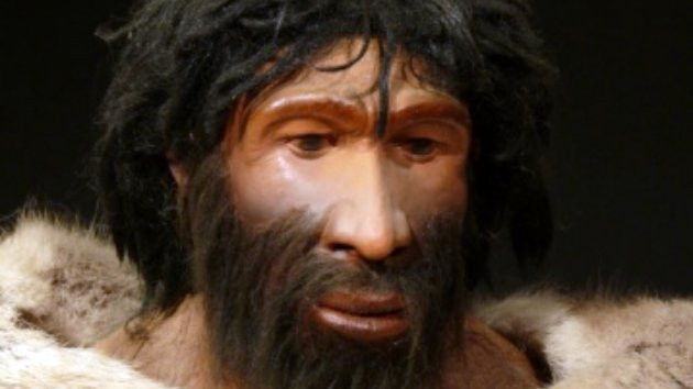 Klón neandervölgyi ember neanderhaller ősember sci-fi gének Jura