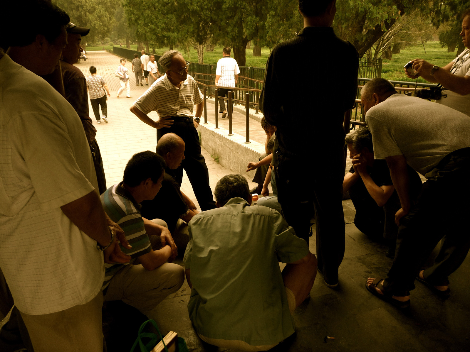 crowd-of-chessplayers