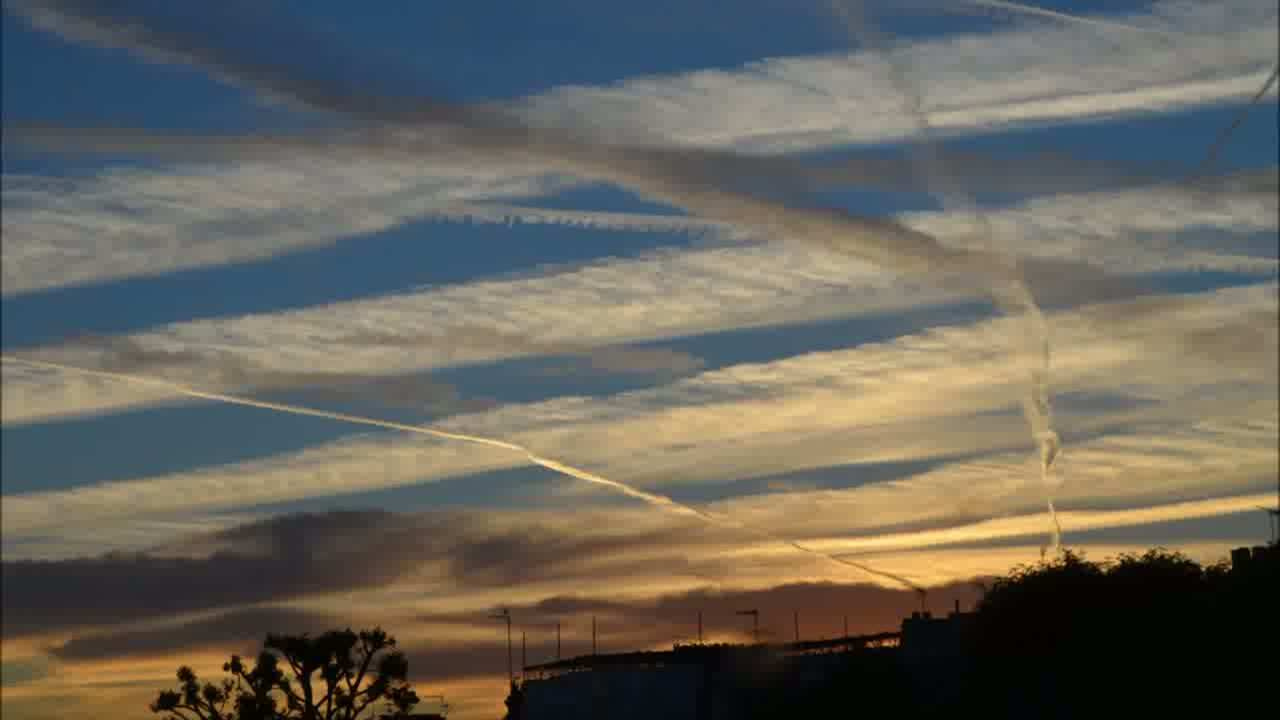 MASSIVE CHEMTRAIL ATTACK LONDON