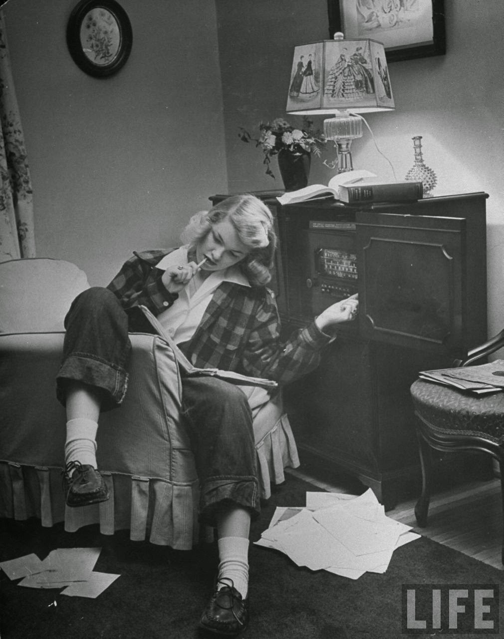 Teenage Girls of 1944 (1)