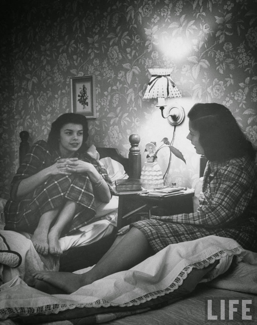 Teenage Girls of 1944 (4)