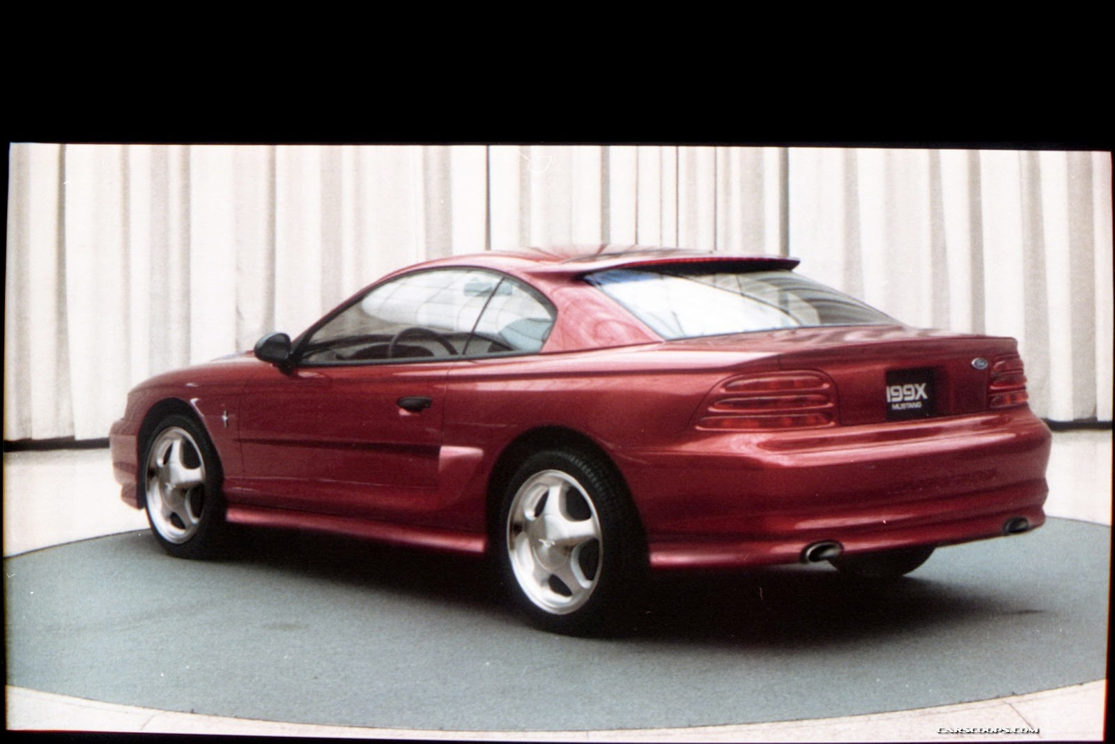 Ford-Mustang-Mk4-30[2]