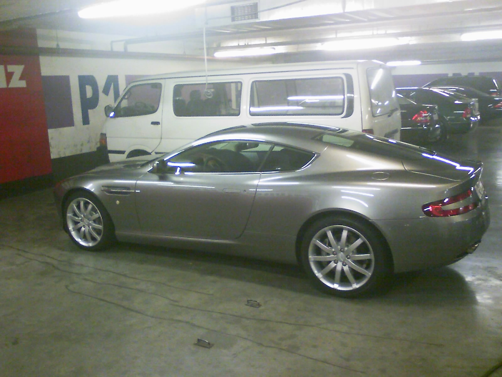 ASton Martin DB9