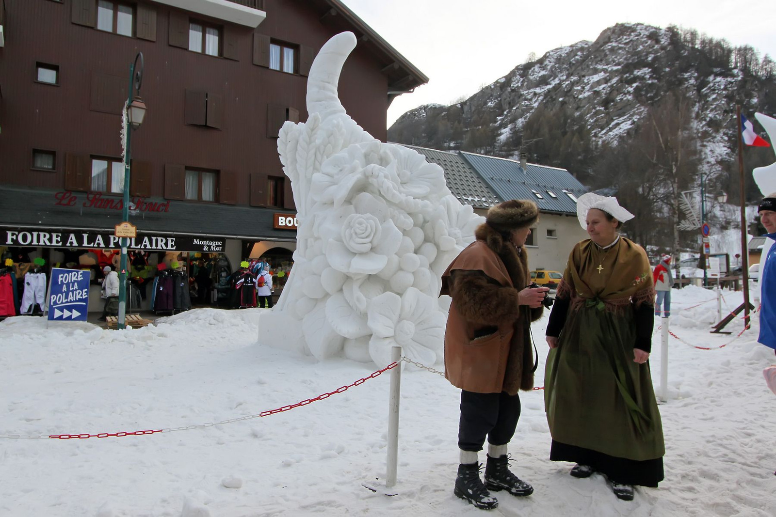 Sculptures sur neige 6537