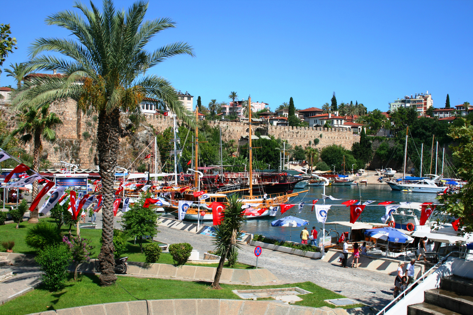 Antalya régi kikötő