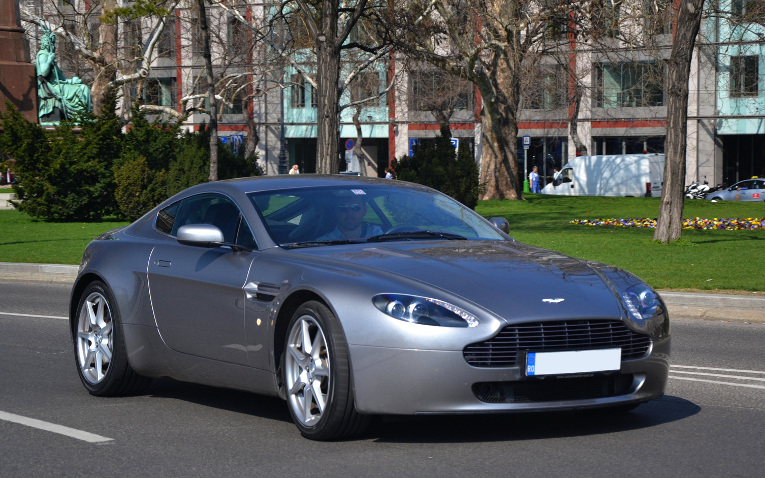 Aston Martin V8 Vantage