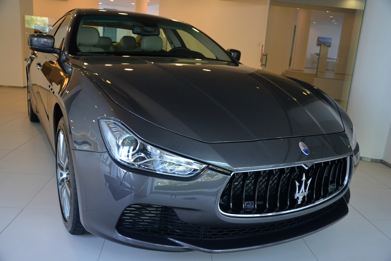Maserati Ghibli 2013