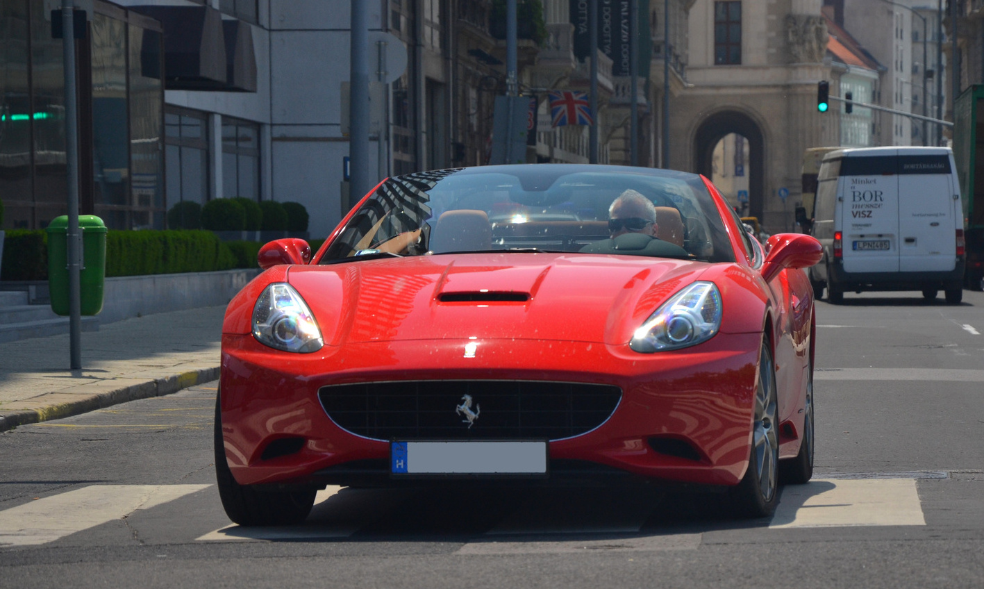 Ferrari California