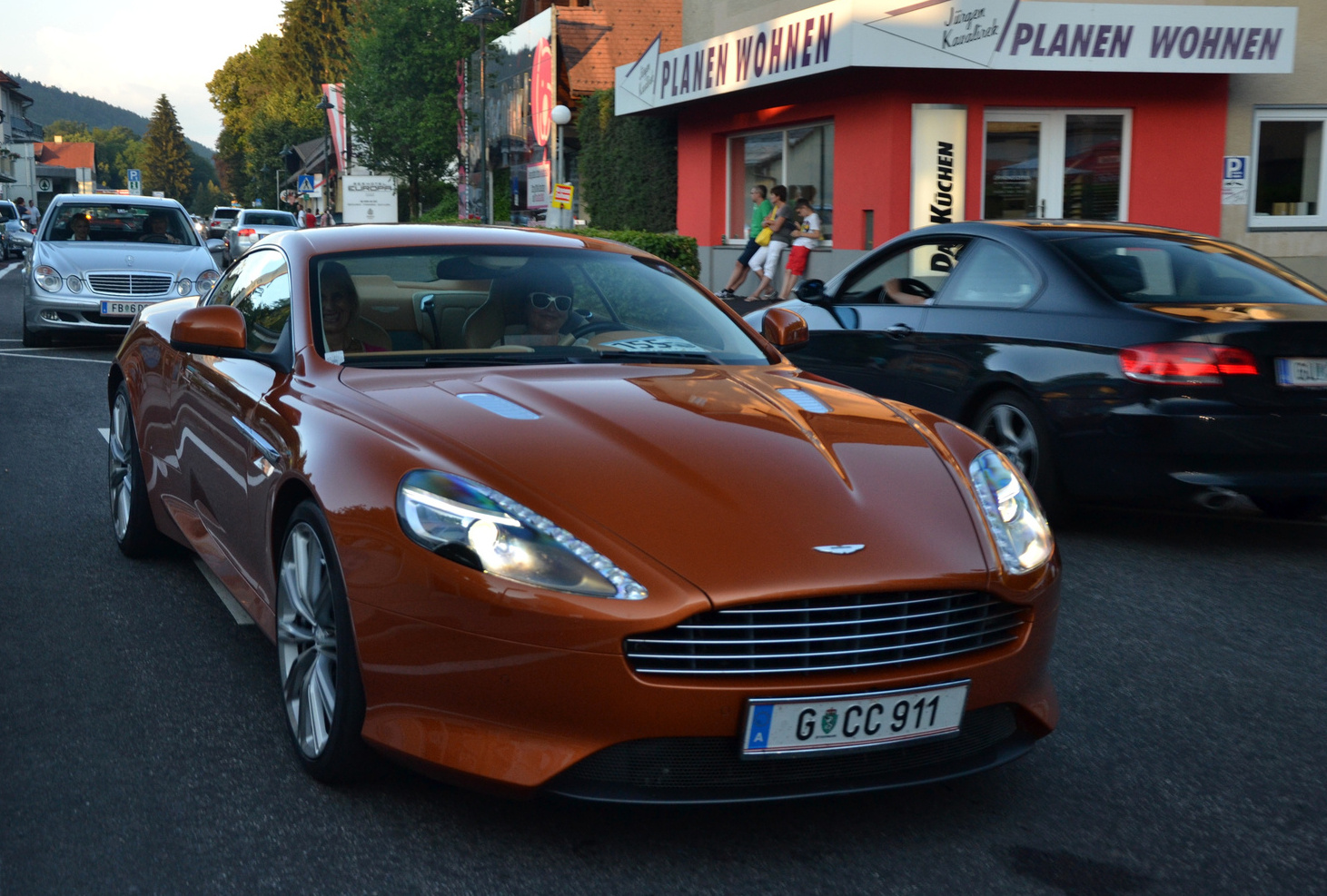 Aston Martin Virage 2011