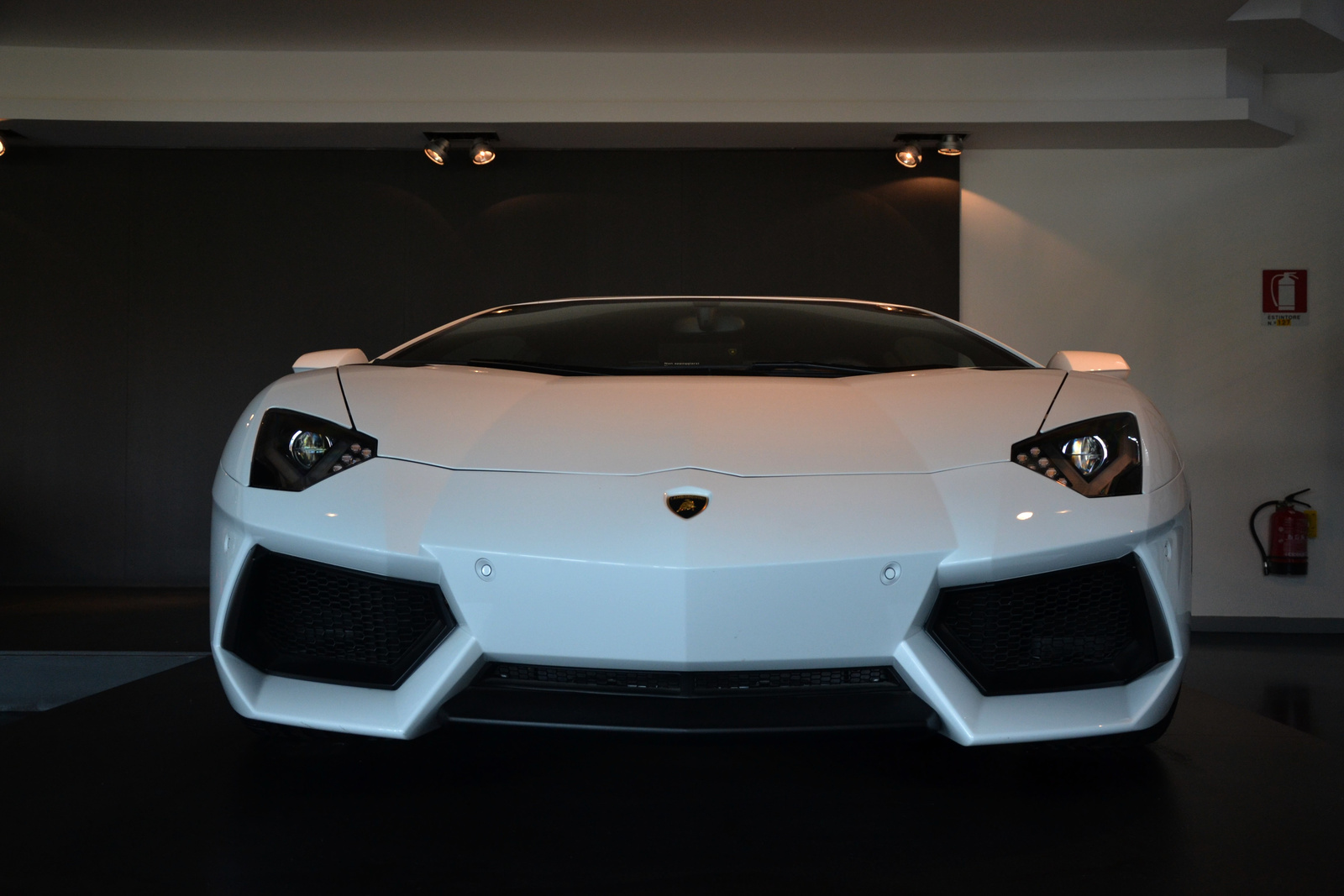 Lamborghini Aventador LP700-4