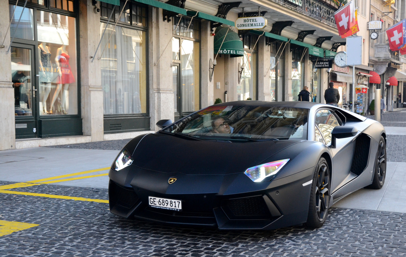 Lamborghini Aventador LP700-4