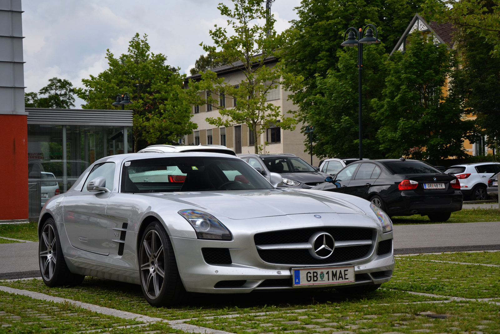 Mercedes-Benz SLS AMG