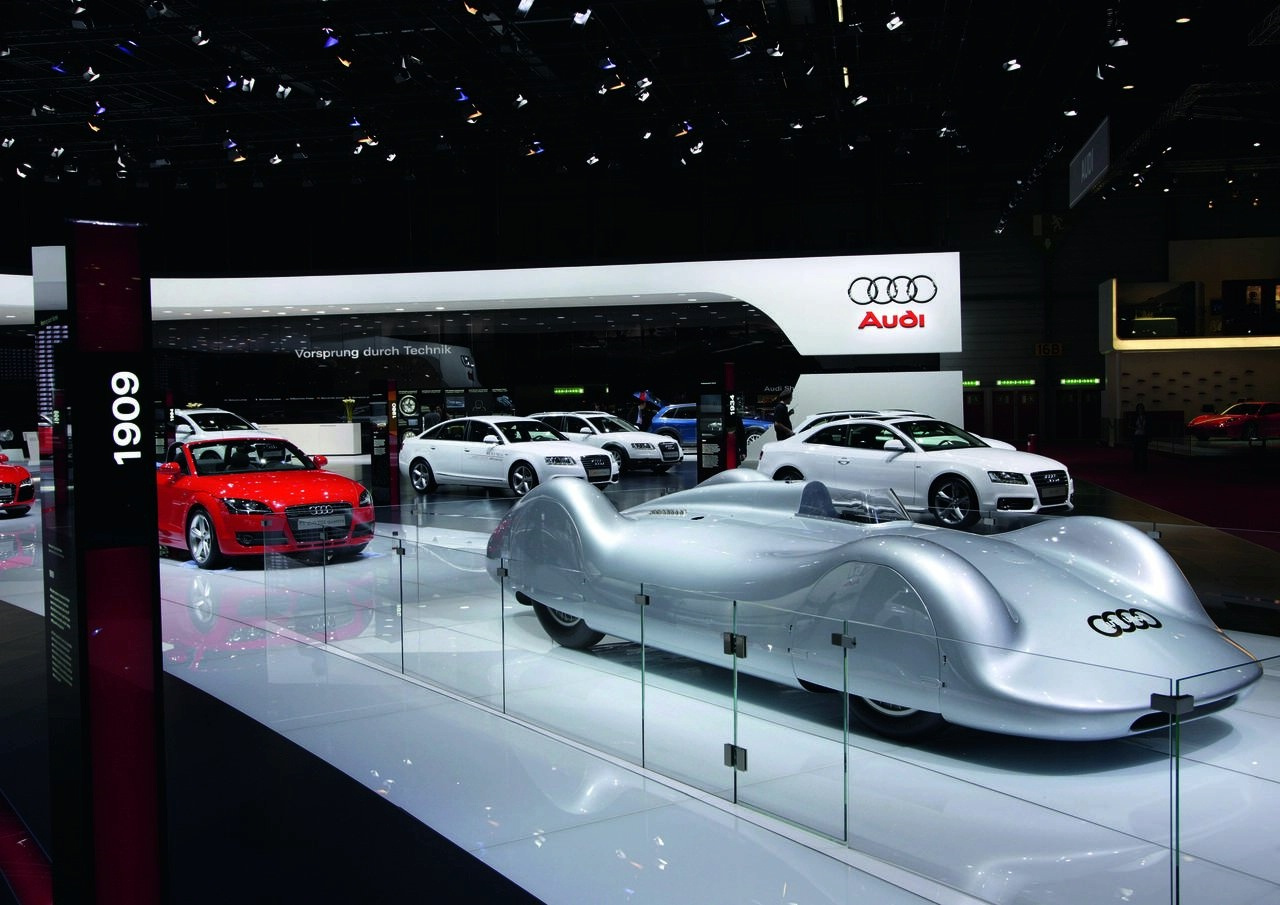 arnold-schwarzenegger-visits-audi-booth-at-geneva-motor-show 15