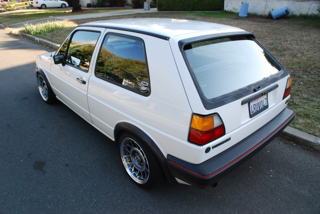 4RUV047 1986 VW GOLF GTI (35)