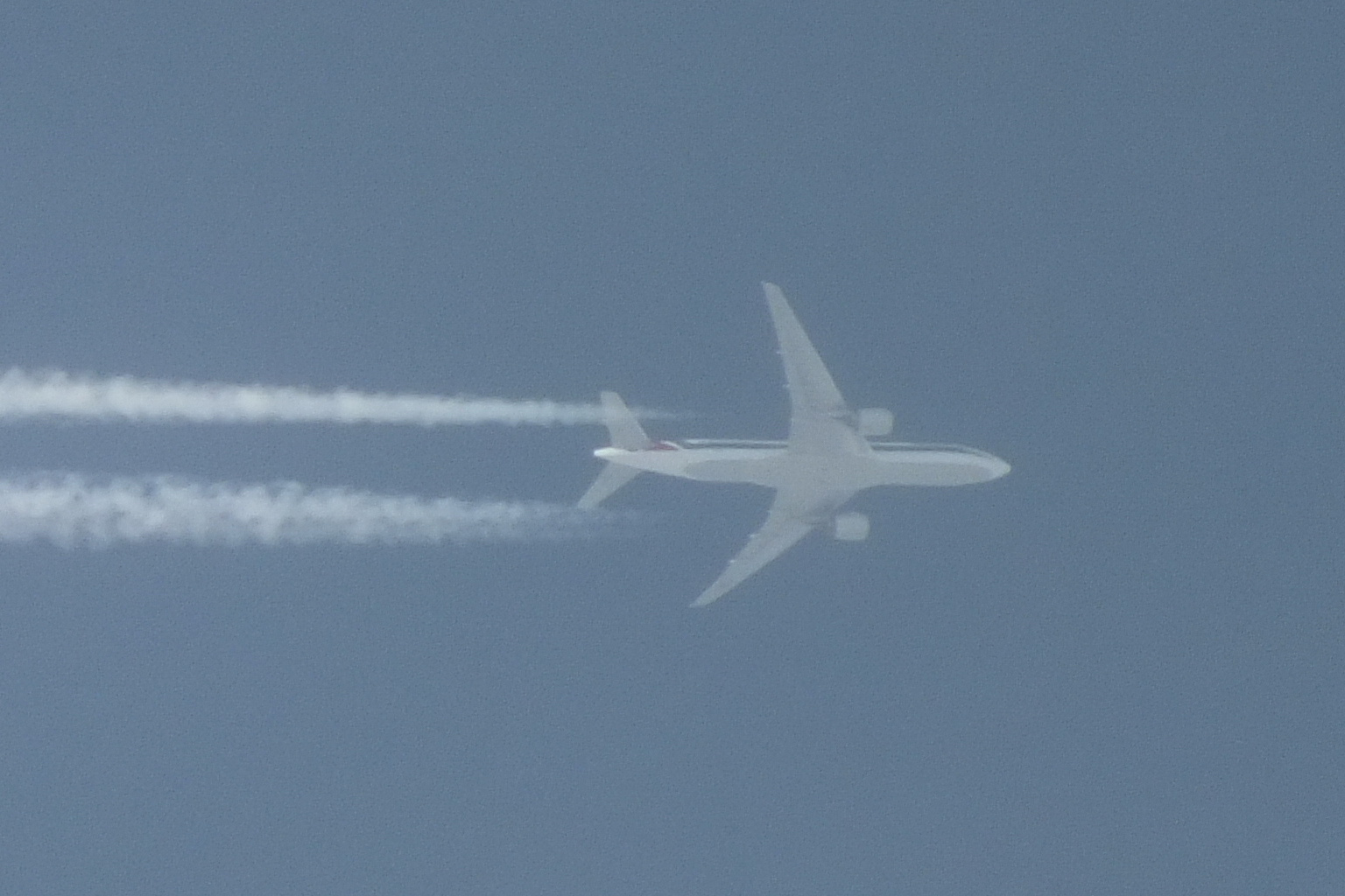 Boeing 777-243(ER) EI-ISA - Alitalia