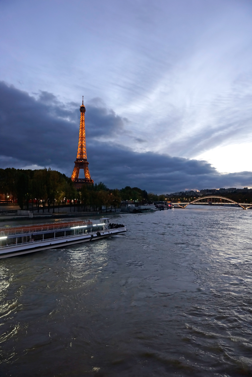 Golden hour, Paris