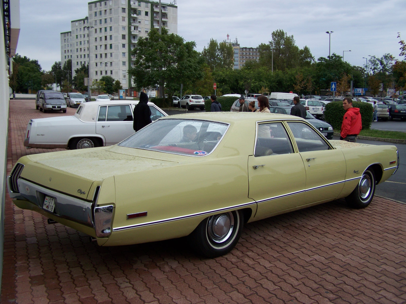 Chrysler Newport Royal