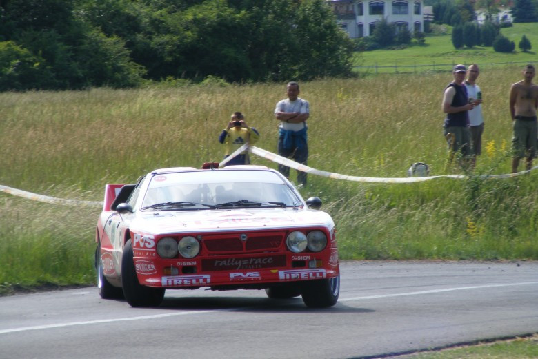 021 Lancia 037 Kereszt