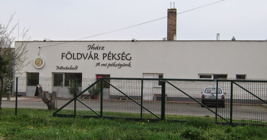 Ihász pékség.