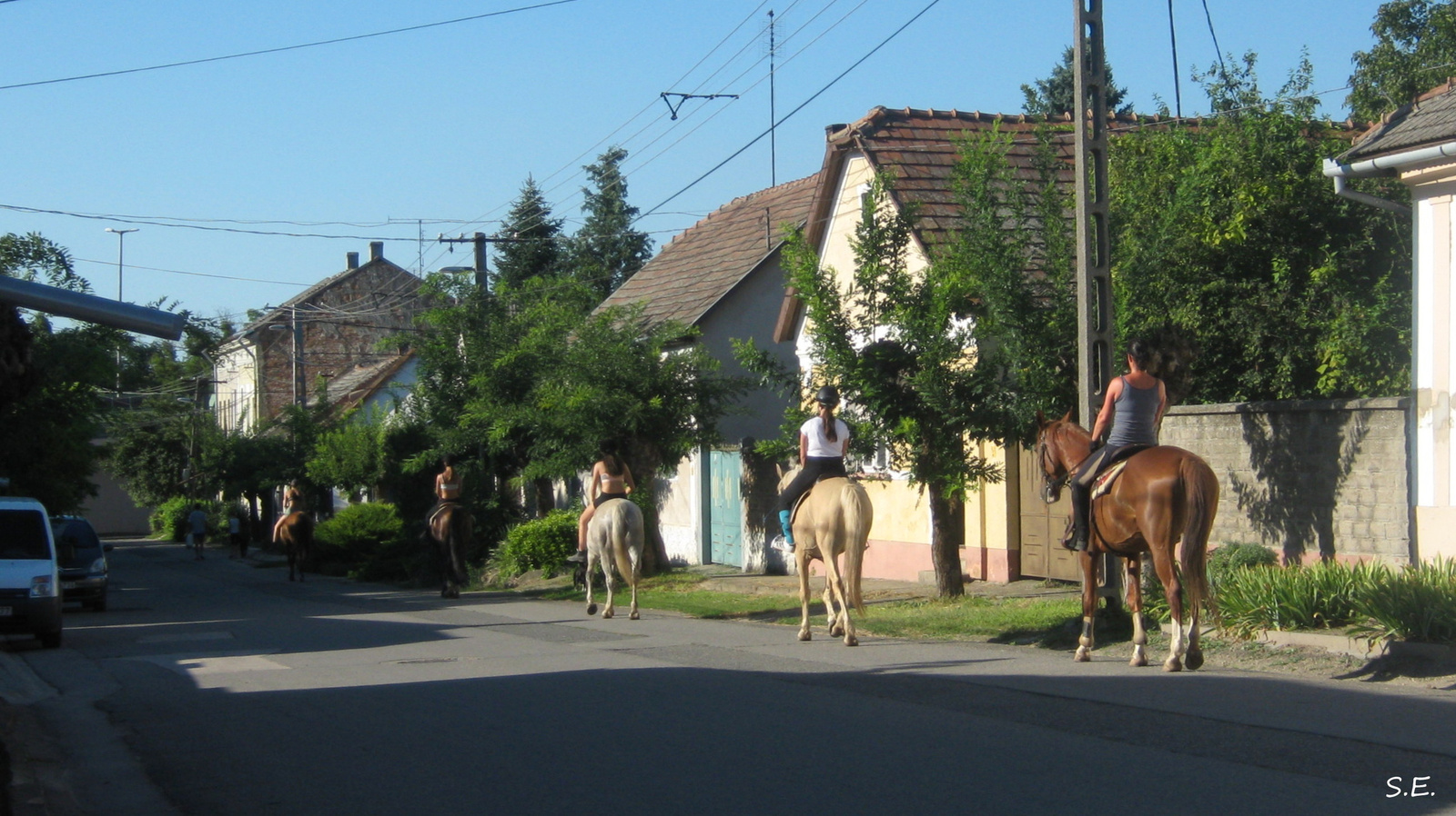 Útközben találkoztam a lovasokkal.