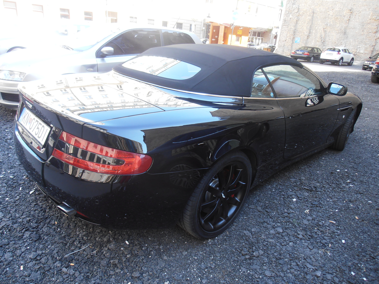 Aston Martin DB9 Volante