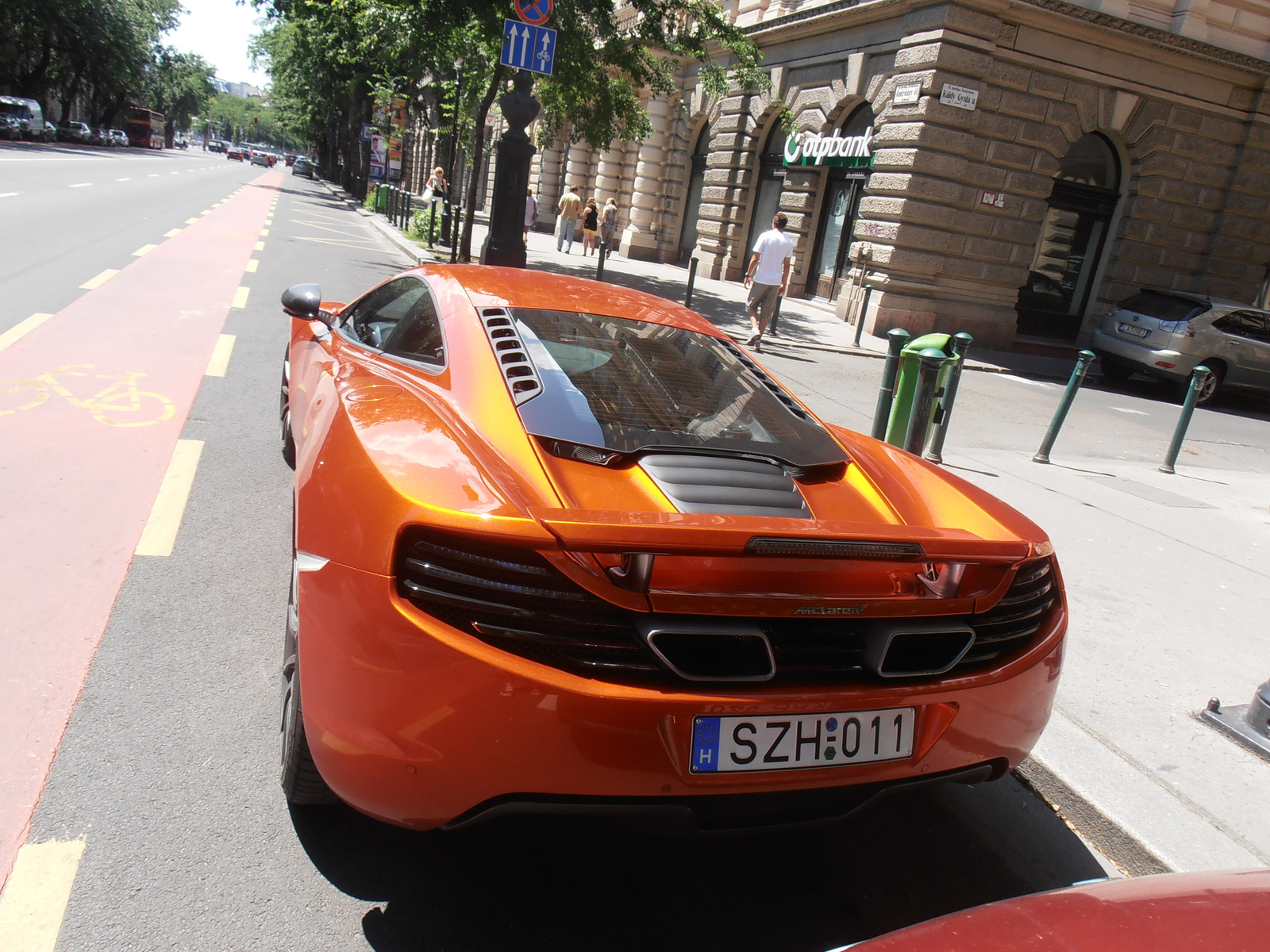 Mclaren MP4-12C