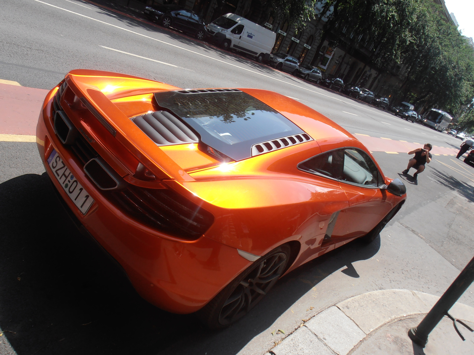 Mclaren MP4-12C