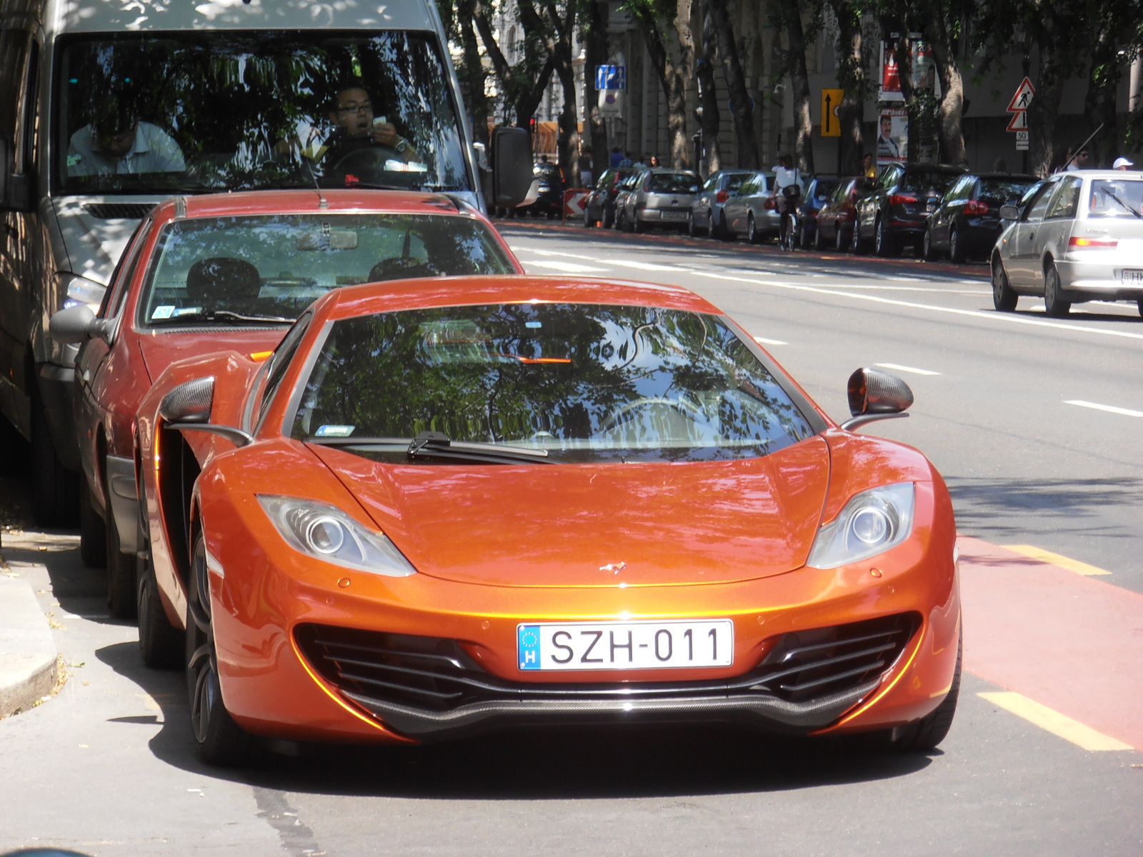 Mclaren MP4-12C