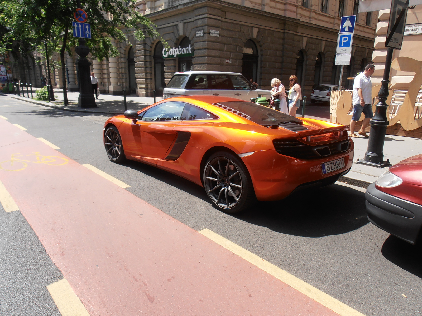 Mclaren MP4-12C